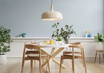 Comment bien choisir <strong>votre table</strong> et <strong>vos chaises</strong> de votre cuisine ?